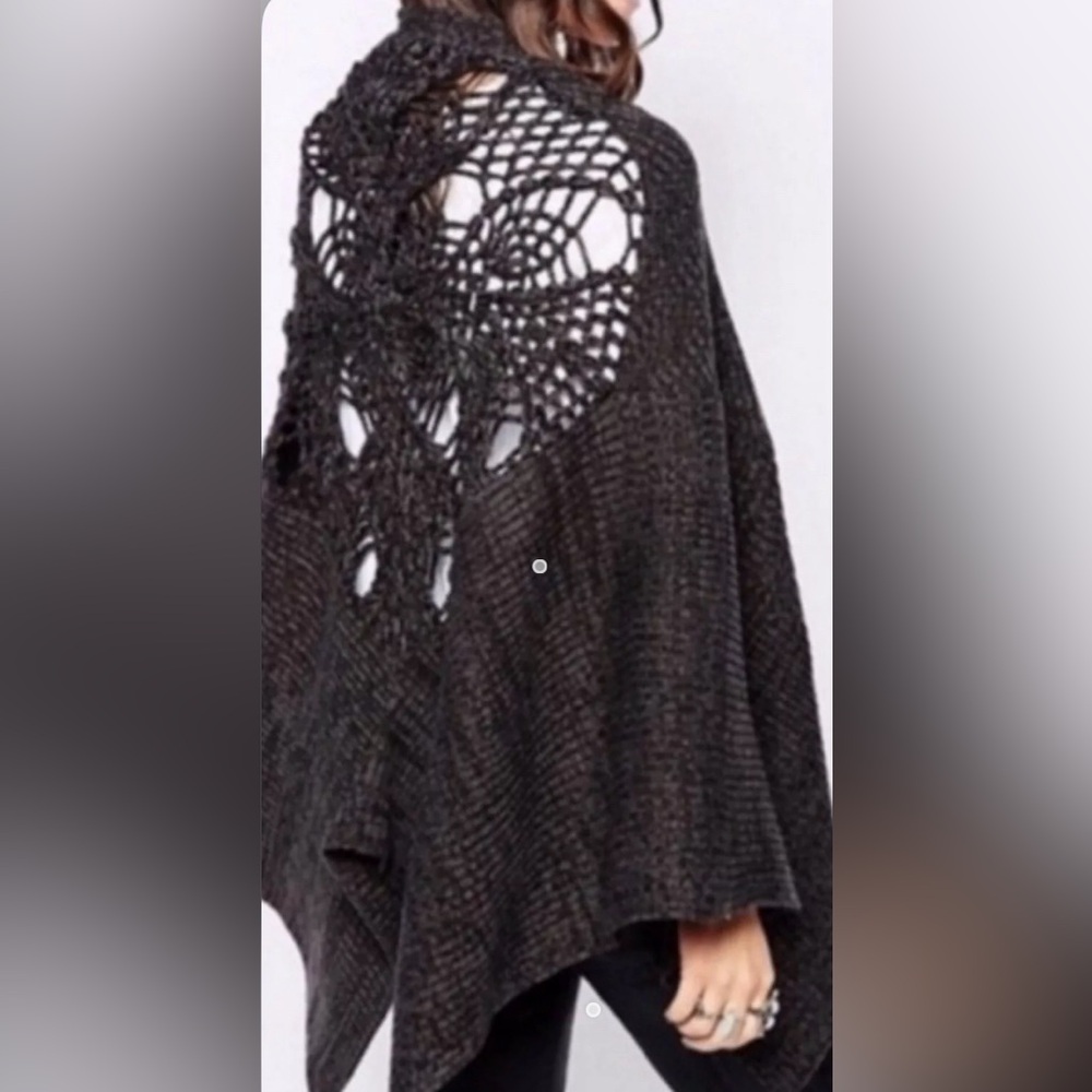 Free People Charcoal Heather Grey Boho Crochet Shawl One Size GUC